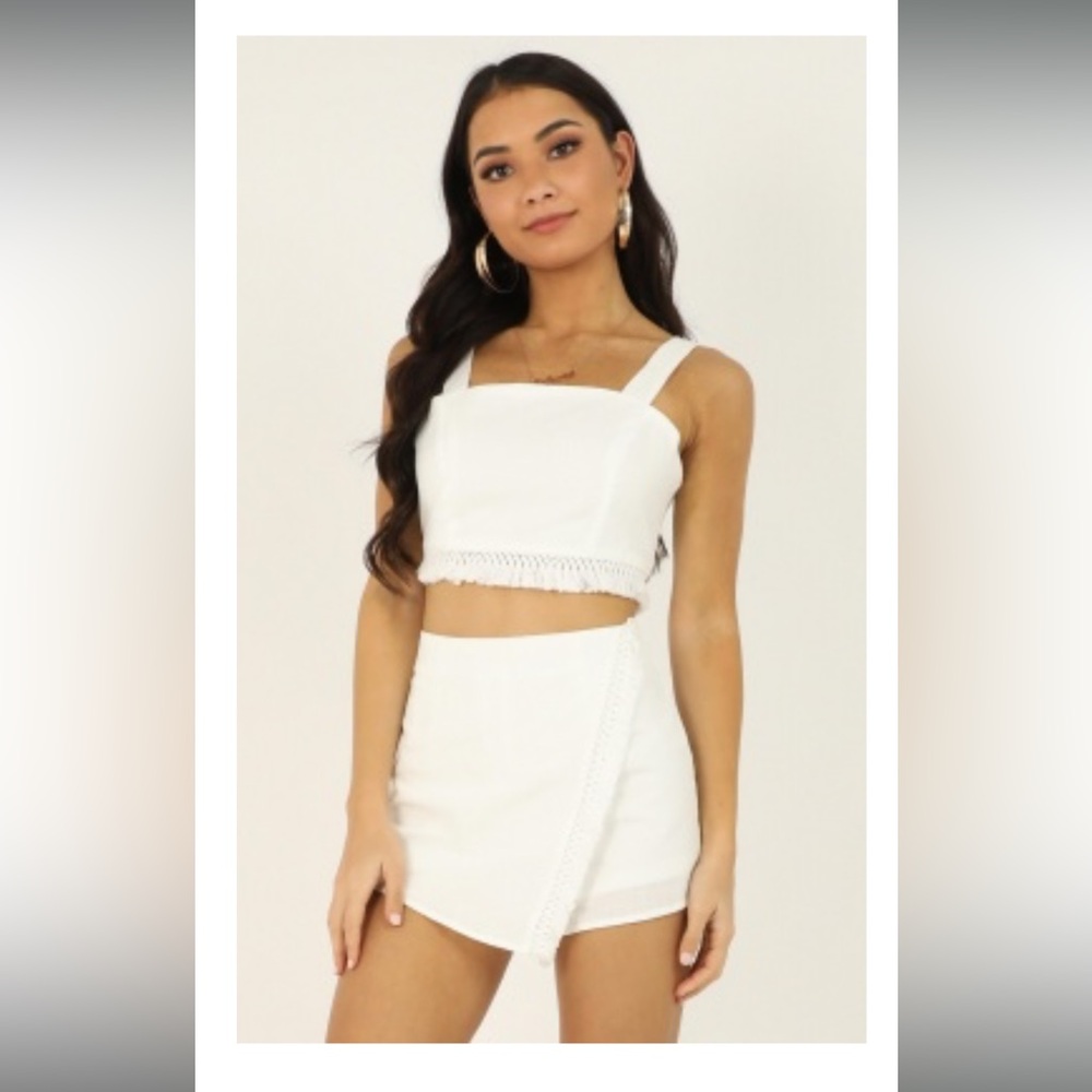 Showpo white matching set (tank top and shorts)